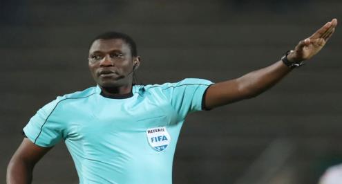 تقرير.. نيانت حكم نهائي الكان.. الجزائر لا تخسر في حضرته والسنغال أمام تحدٍ "عربي"